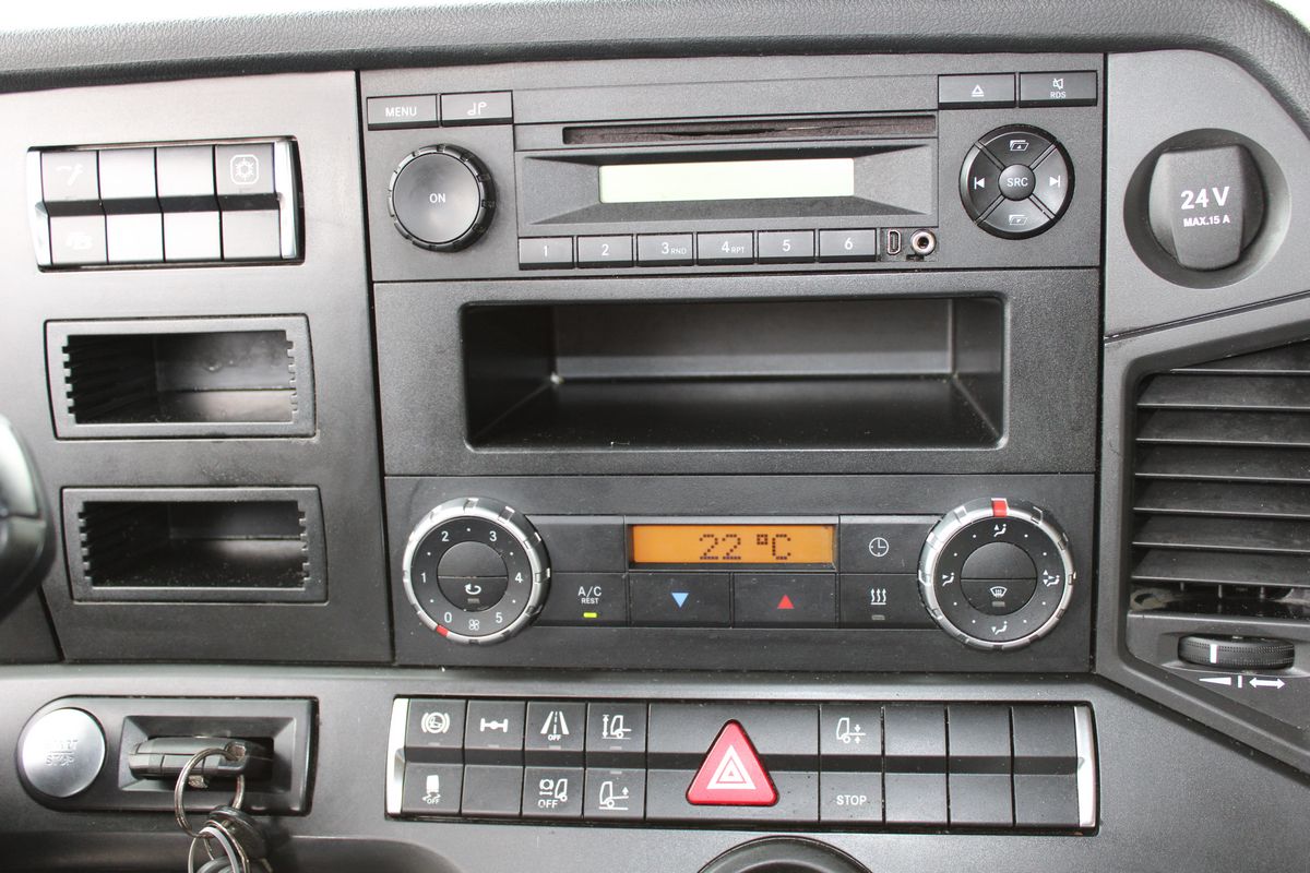 Mercedes-Benz Actros 1845